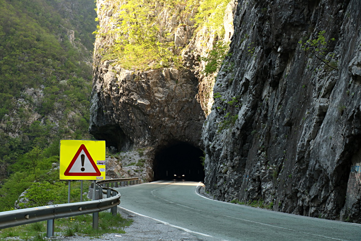 Tunele po drodze